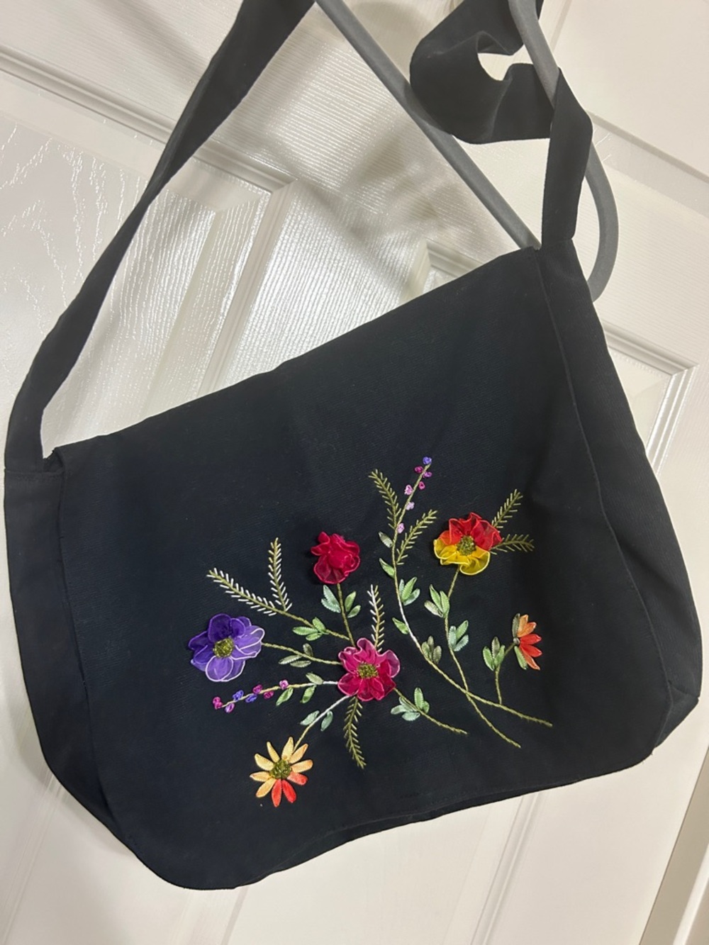 Black Floral Embroidered Crossbody Bag